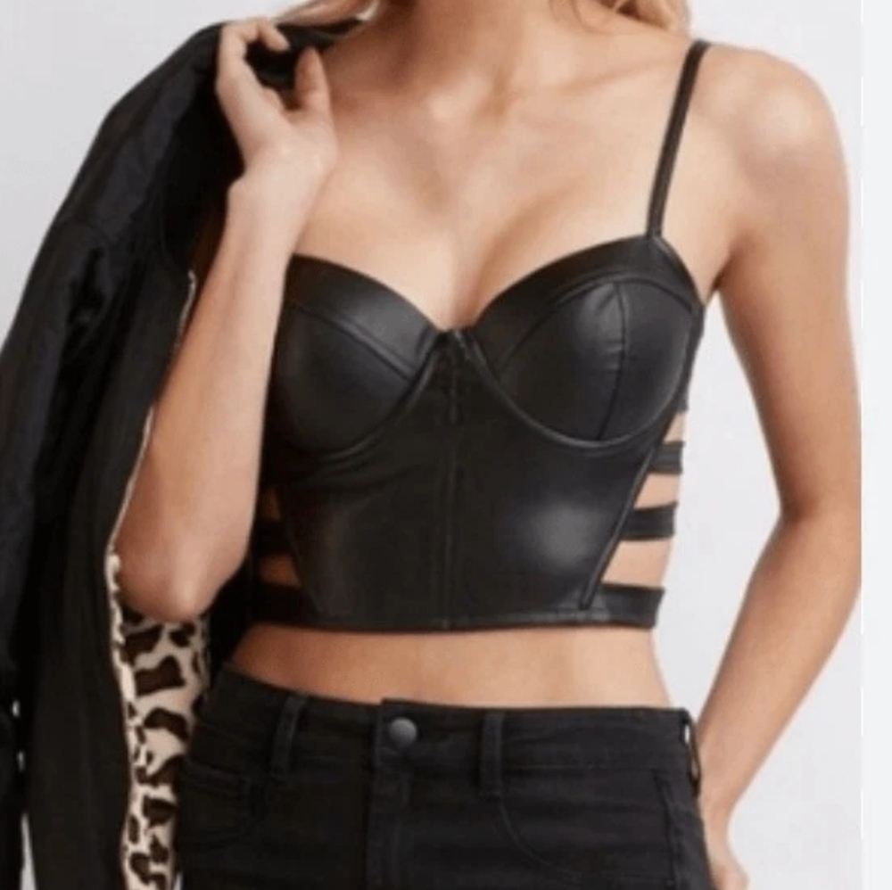 Hesperus Black Faux Leather Crop Top Large